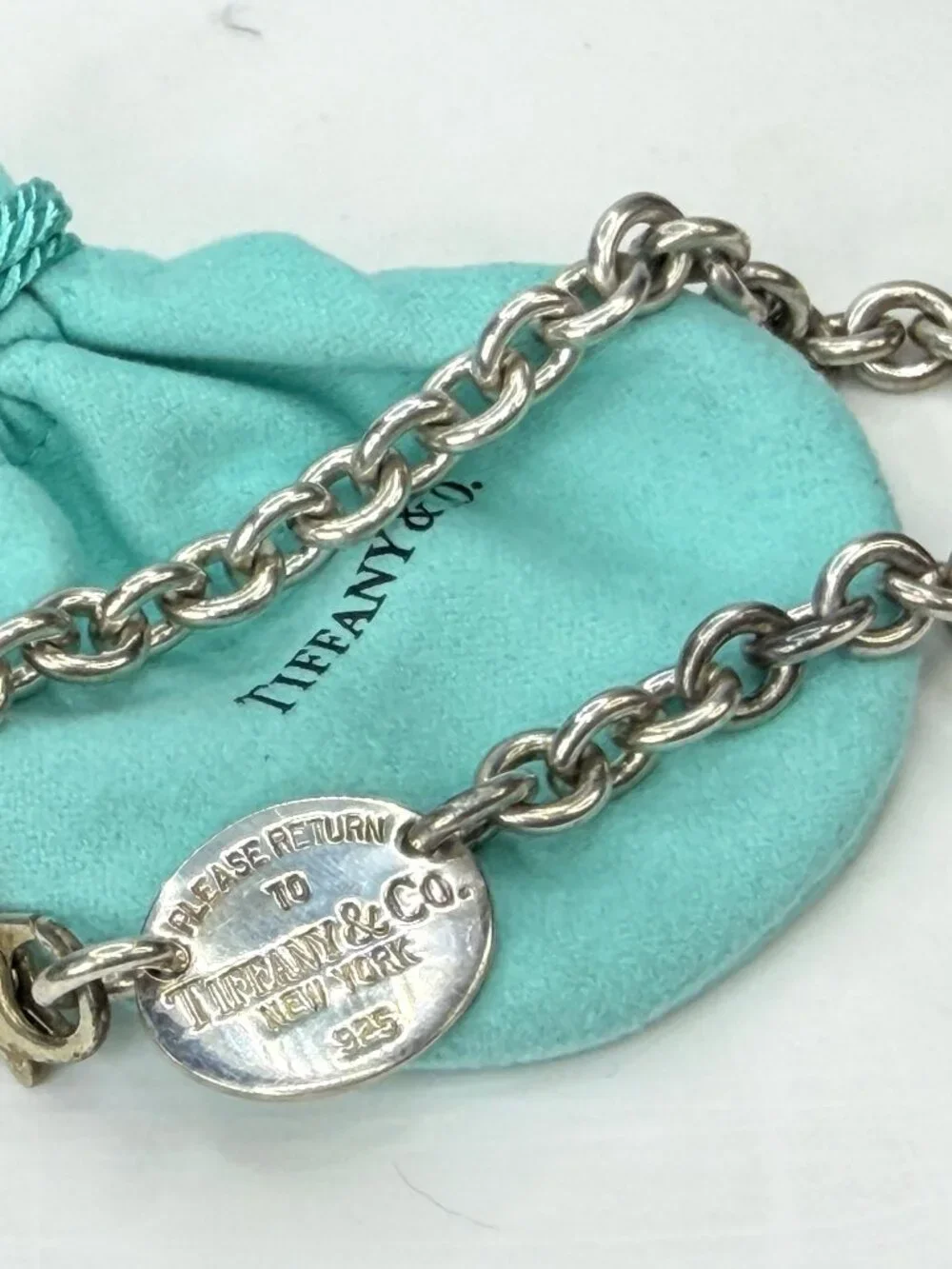 Vintage Tiffany & Co. NY Return to Tiffany Oval Tag Sterling Bracelet 9.5 JR1941